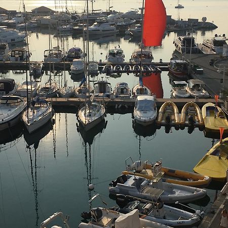 Boutique Apartment Hirondelle Port Фрежус Екстер'єр фото