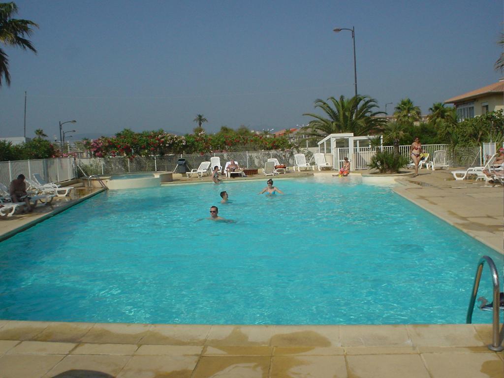 Boutique Apartment Hirondelle Port Фрежус Екстер'єр фото